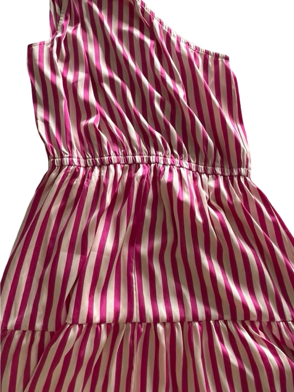 Serafina Single Shoulder Maxi Dress in Magenta Sz L - Picture 8 of 12
